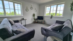 360 Serviced Accommodation - Colchester Centre Retreat